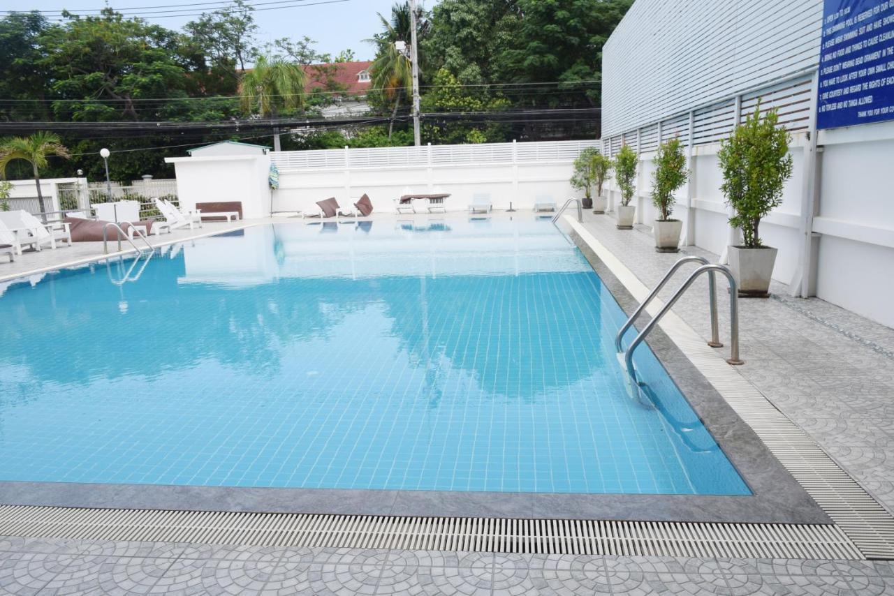 Puangpen Villa Hotel HHQ Exterior foto