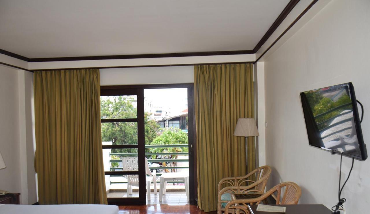 Puangpen Villa Hotel HHQ Exterior foto
